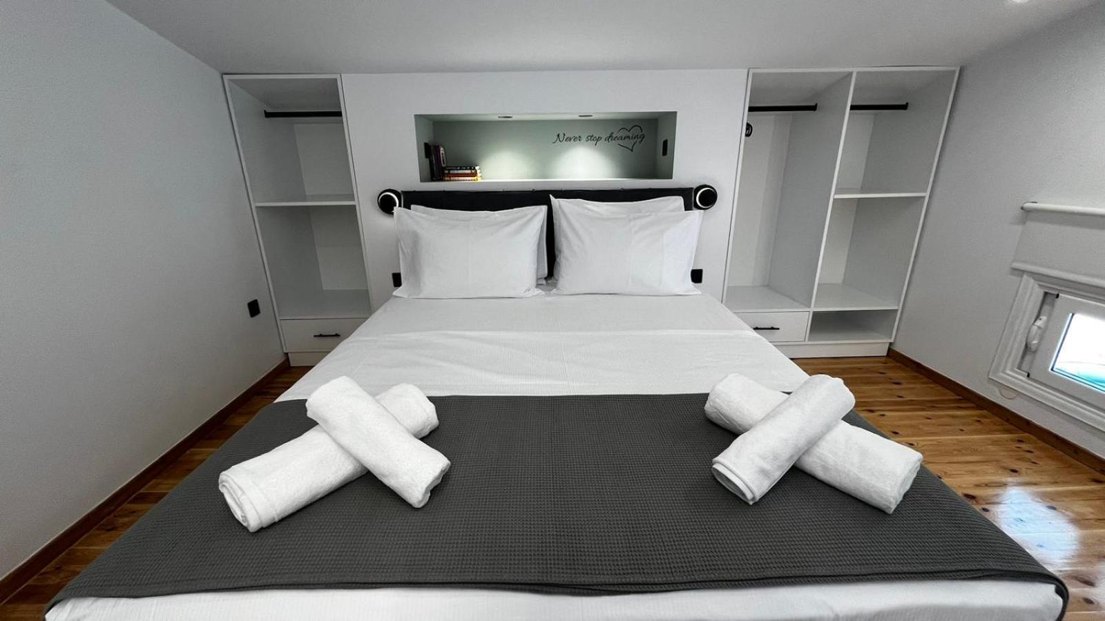 Armonia Seaside Lofts Διαμέρισμα Μαρωνεία Εξωτερικό φωτογραφία